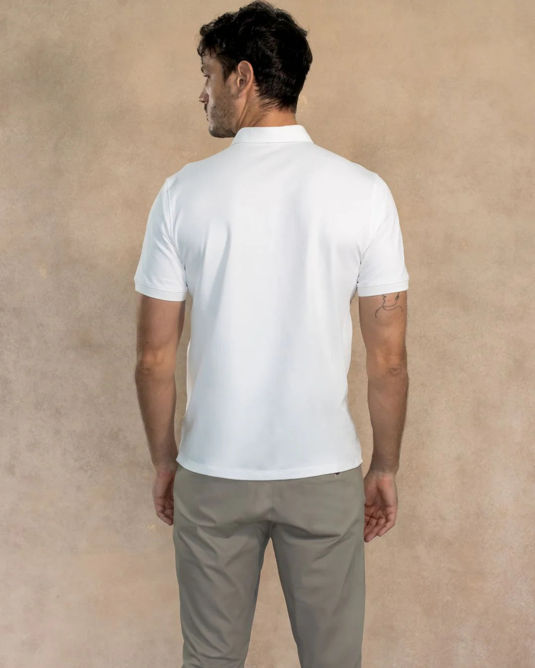 Polo Antimanchas Cuello RÍgido Ivory - Talla Regular