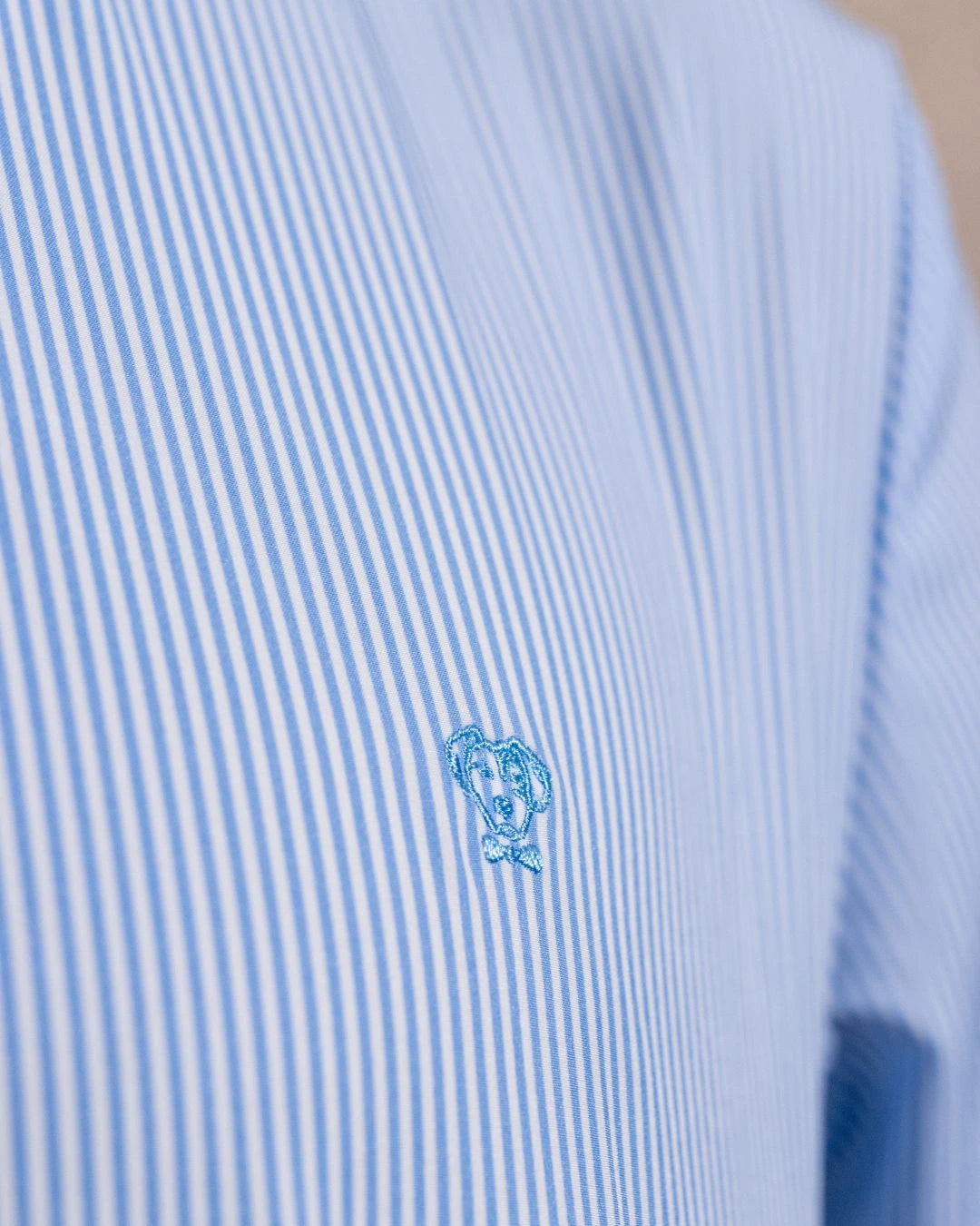 Camisa Performance Antiarrugas Rayas Azul Claro