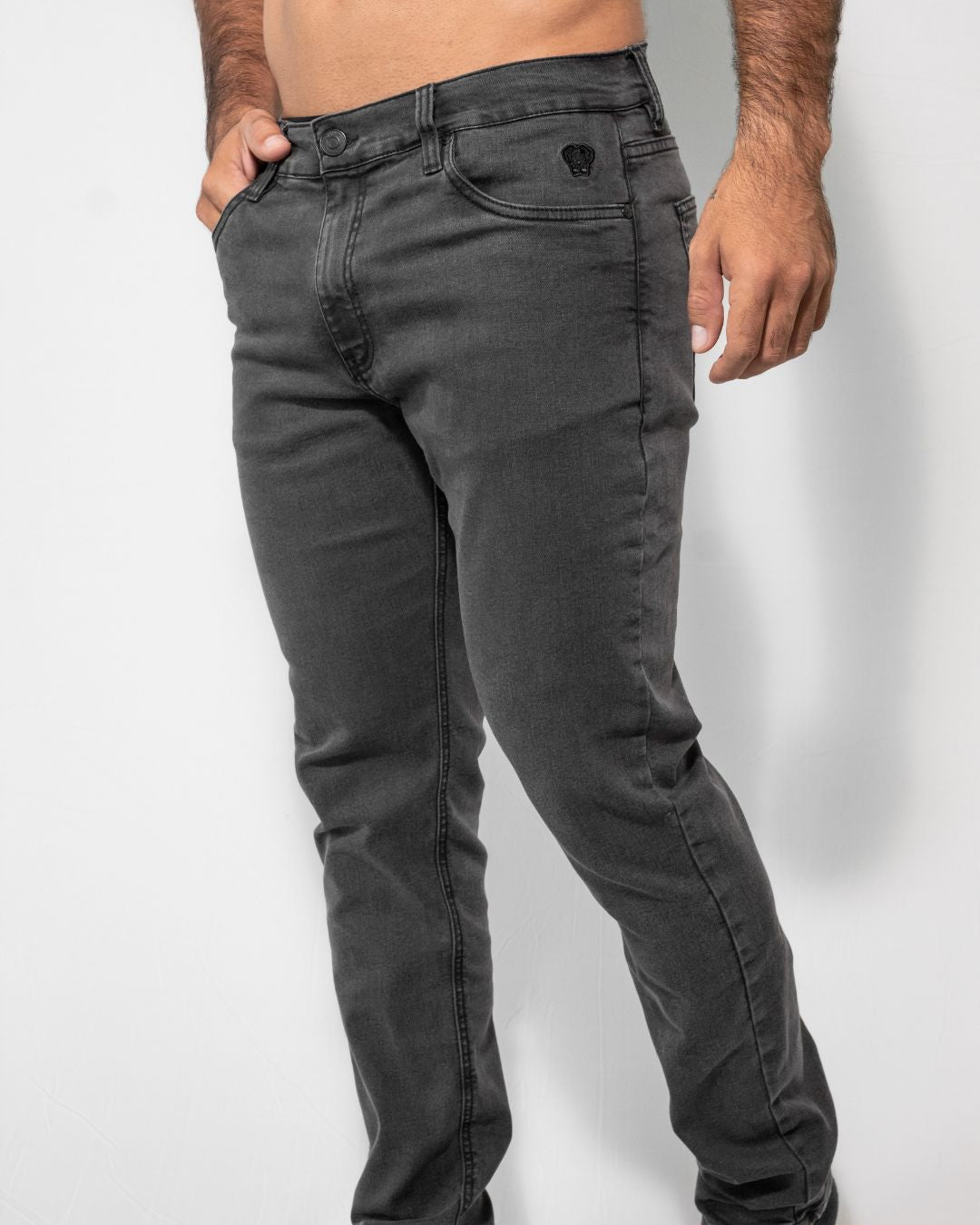 Gris Oscuro