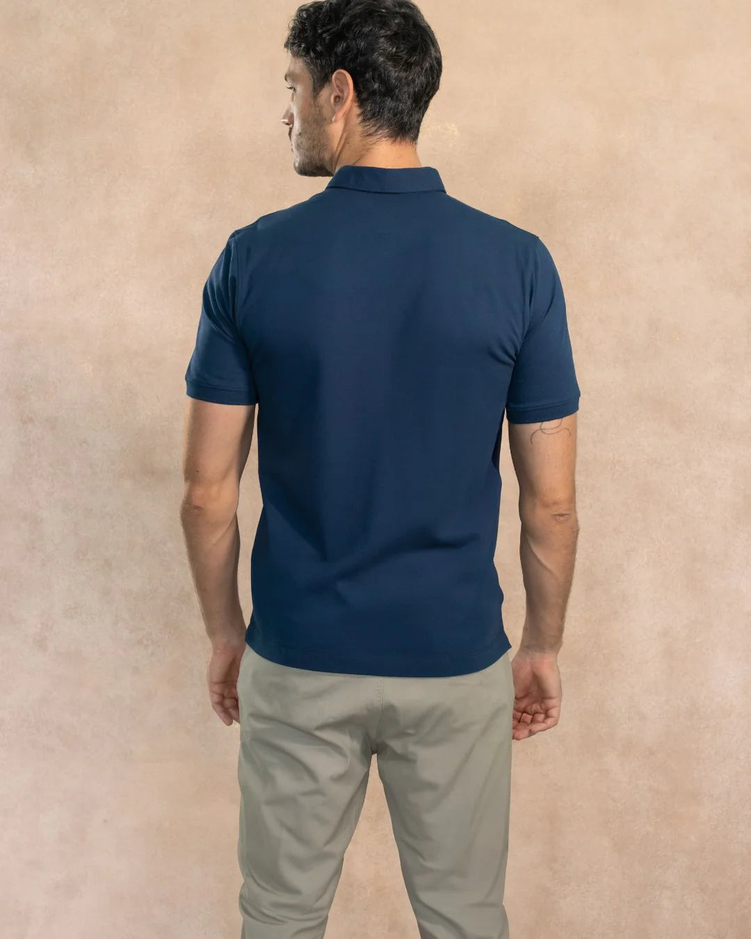 Polo Antimanchas Cuello Rígido Azul Navy - Talla Regular