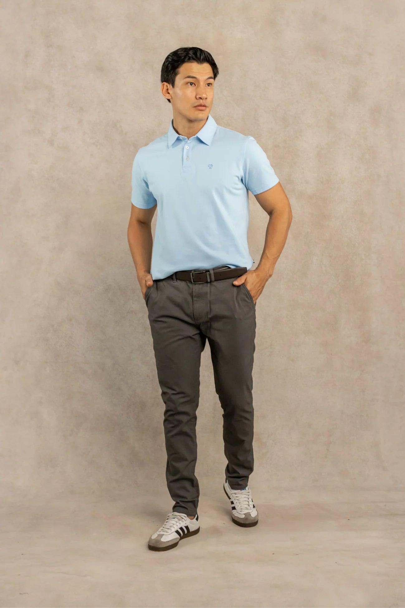 Polo Antimanchas Cuello Rígido Azul Celeste