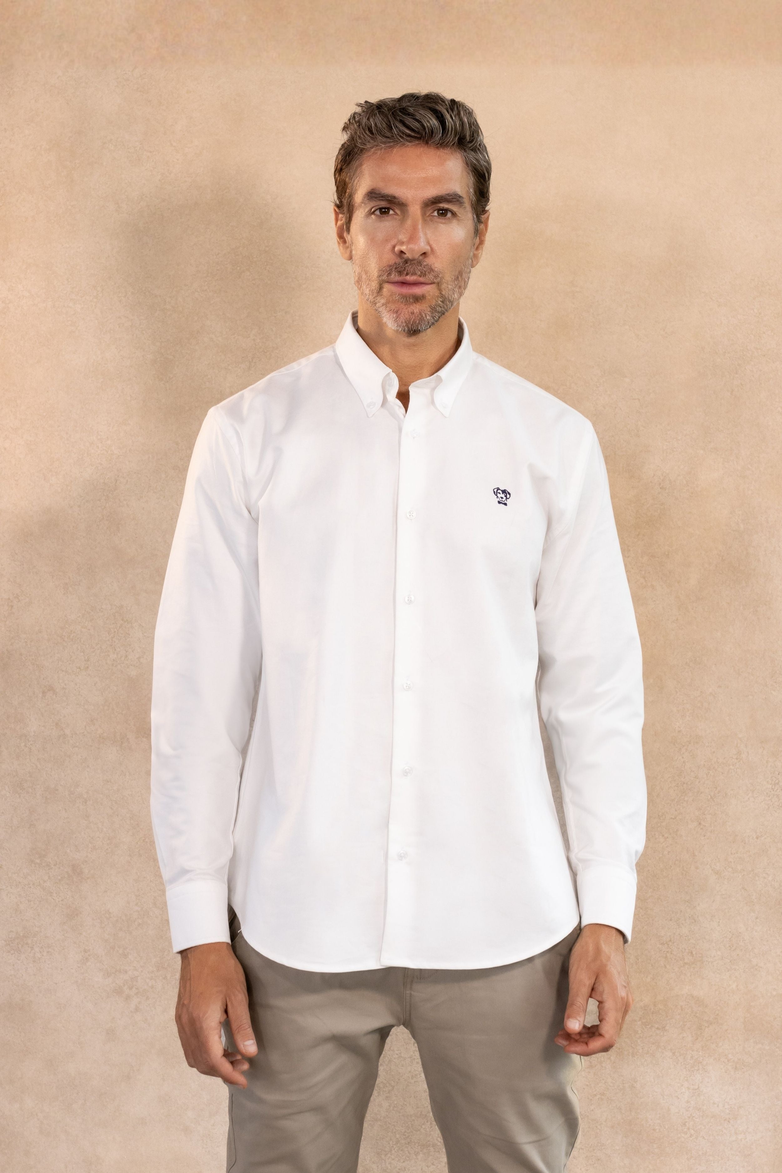 Camisa Antimanchas Oxford Blanca logo Azul Oscuro - Talla Regular
