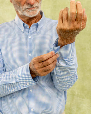 Camisa Antimanchas Popelina Cuadros Azul Claro Logo Combinado