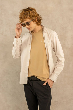 Playera Antimanchas Arena - Talla Regular