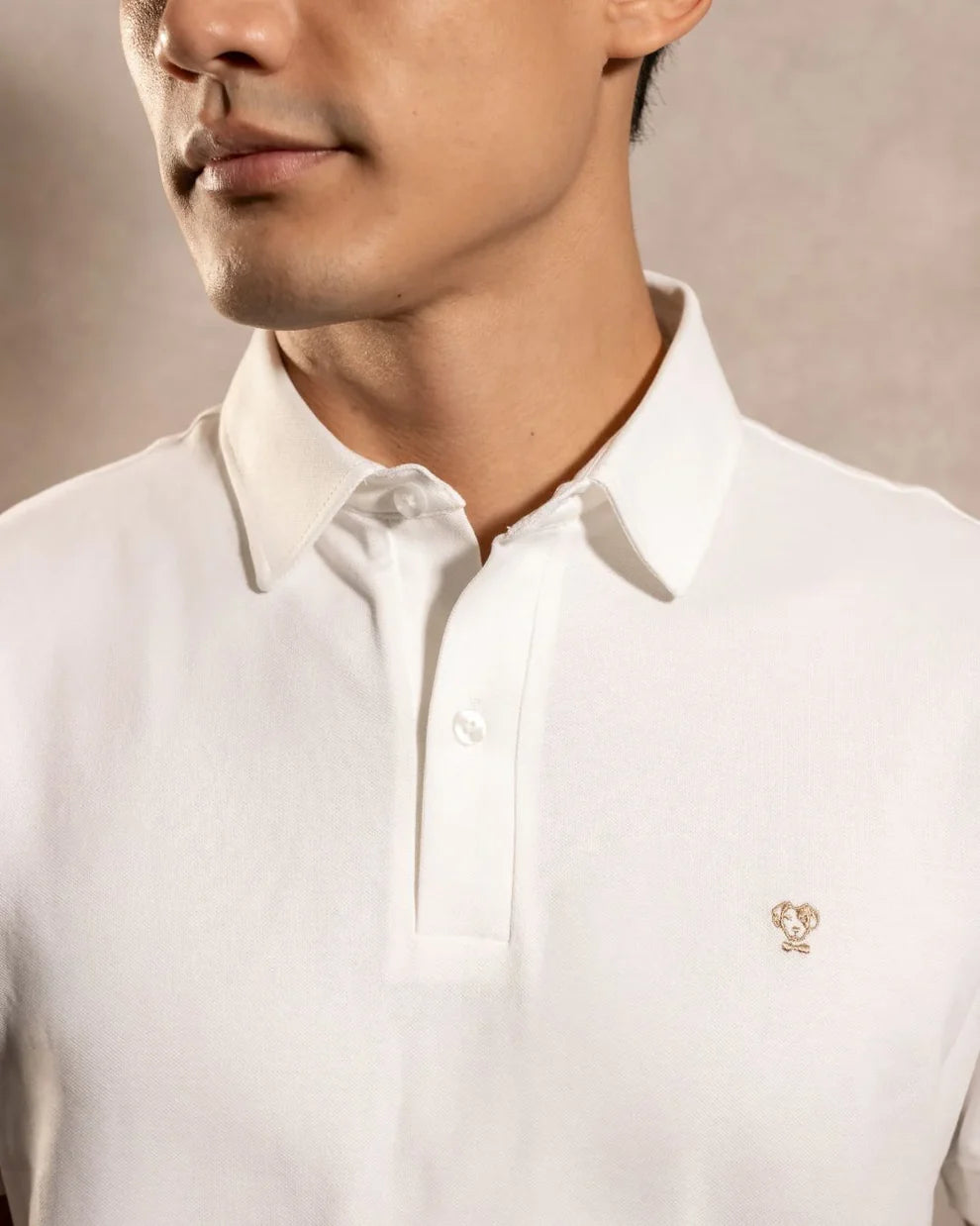 Polo Antimanchas Cuello RÍgido Ivory - Talla Regular